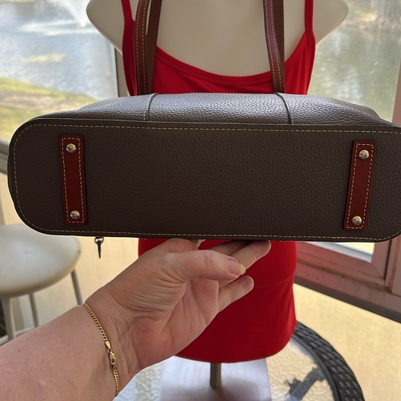 Dooney and Bourke Lexington large zip tote - Picture 6 of 12